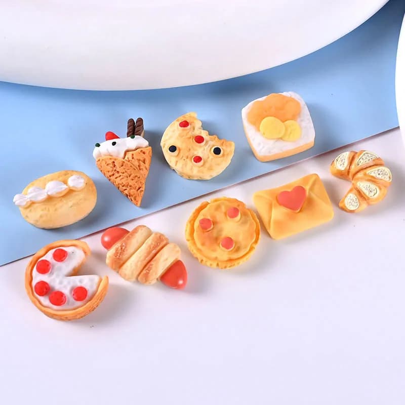 5pcs Mini Breakfast Bread Hot Dog Bun Model DIY  Resin Miniature Accessories Handmade DIY Parts Food Play Decoration Home Decor