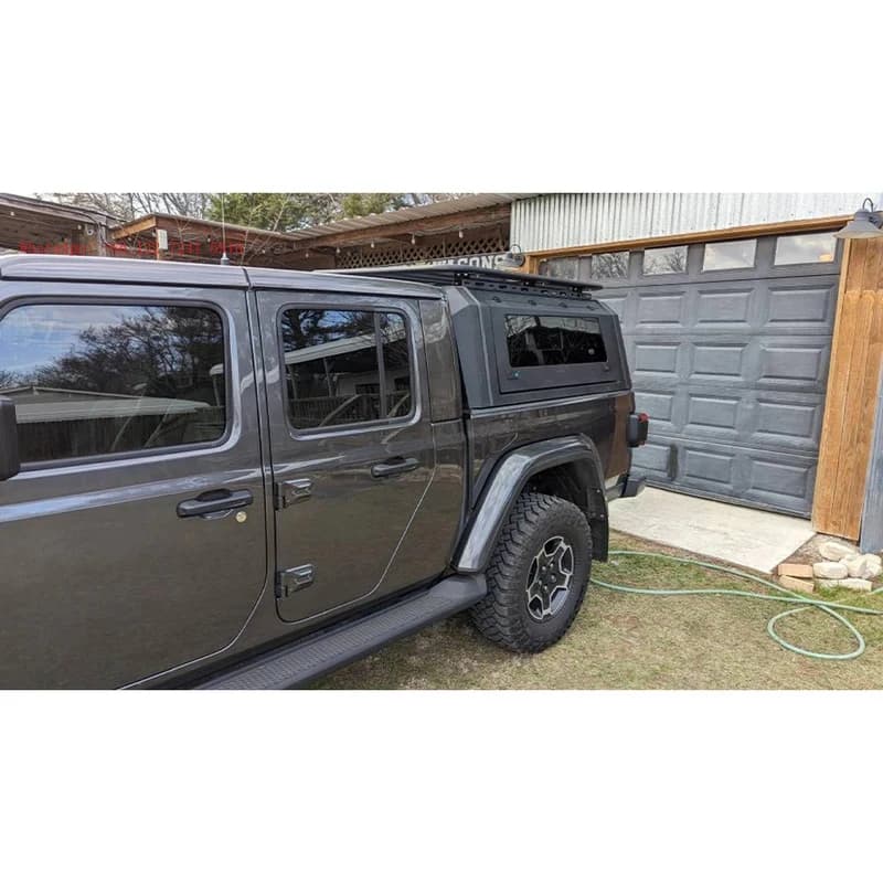 Factory direct sales  Customized 4x4 pickup truck roof, hardtop aluminum alloy, with sliding windows, can be used as a cargo bed