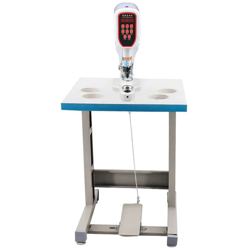 All kinds of four-in-one buckle corns five-claw buckle I-shaped buckle rope head with computer servo button machine