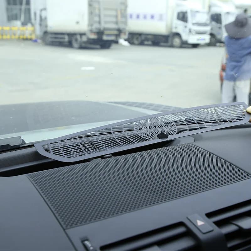 For Land Rover Defender 110 2020-2024 Stainless Steel Car Dashboard Air Outlet Anti-blocking Mesh Cover Car interior Accessories