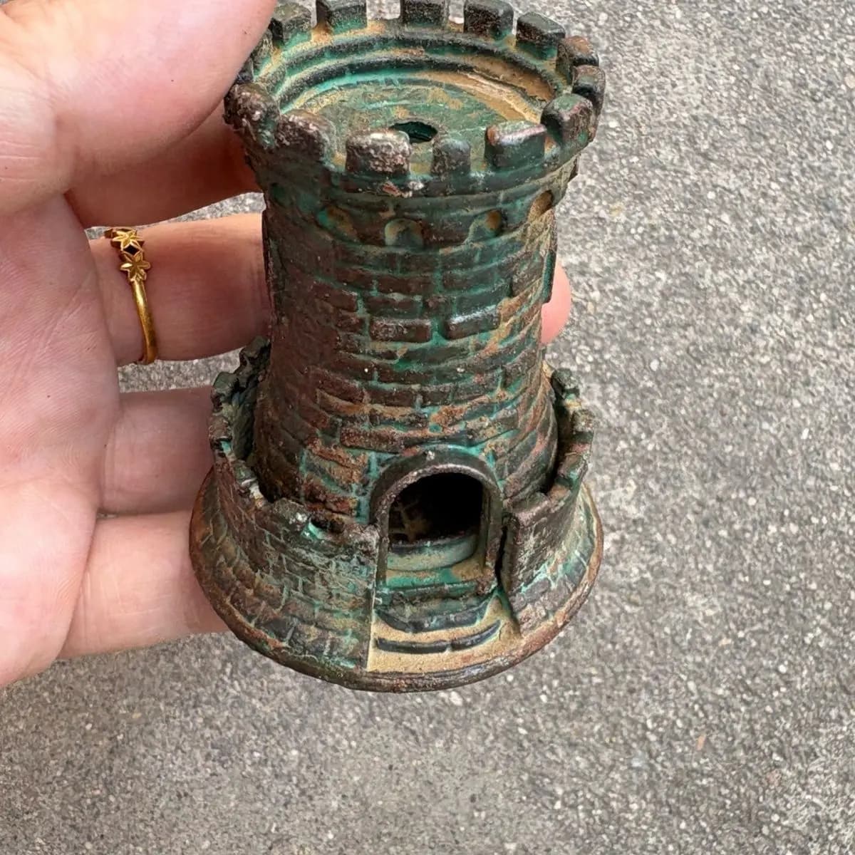 Collection Bronze Art Treasures Incense Burner Alloy Burner Household Sandalwood Castle Ornament