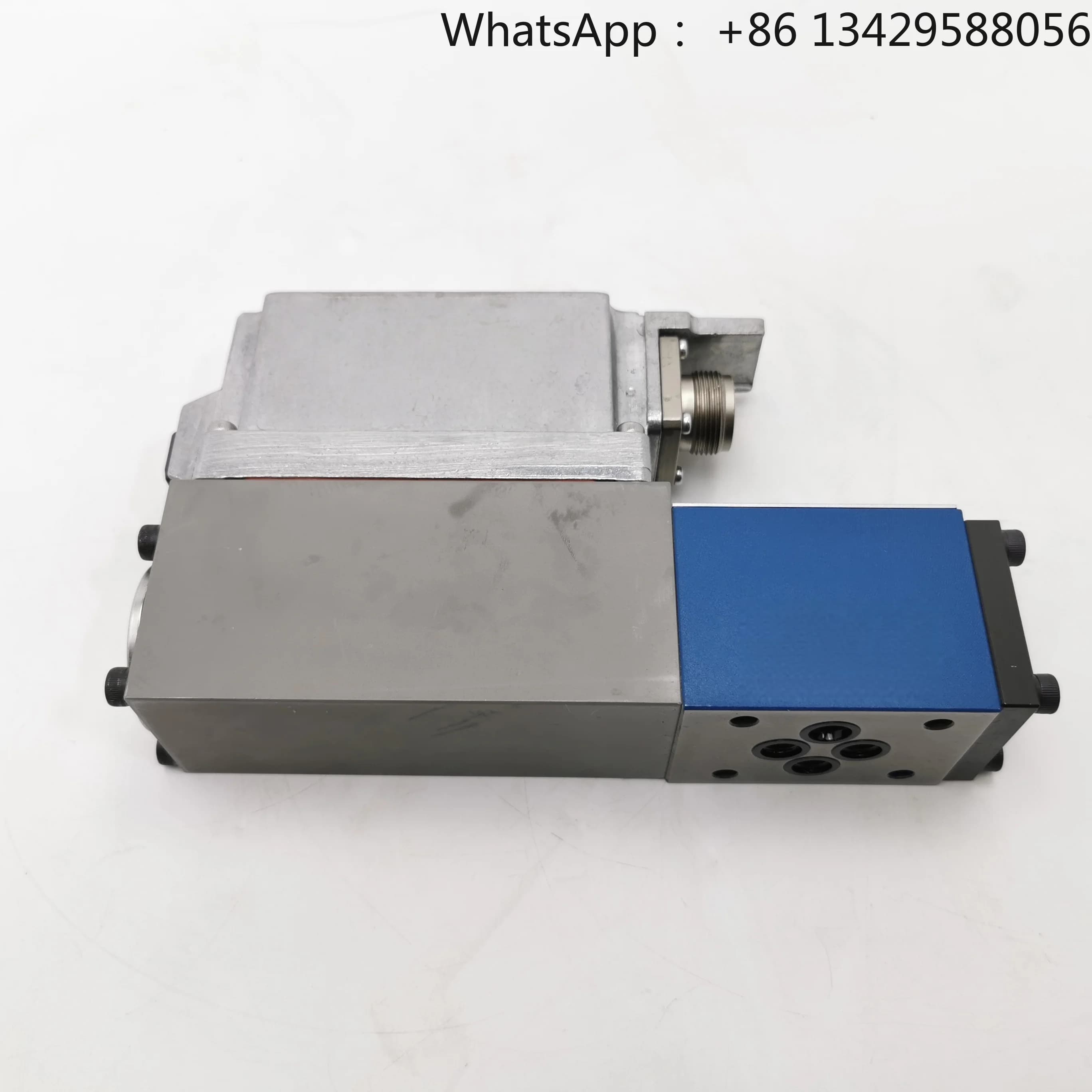Hydraulic Valve Proportional Servo Valve 5WRPE10F1B 70L-2X/G24K0/B5M 0811402114 5WRPE