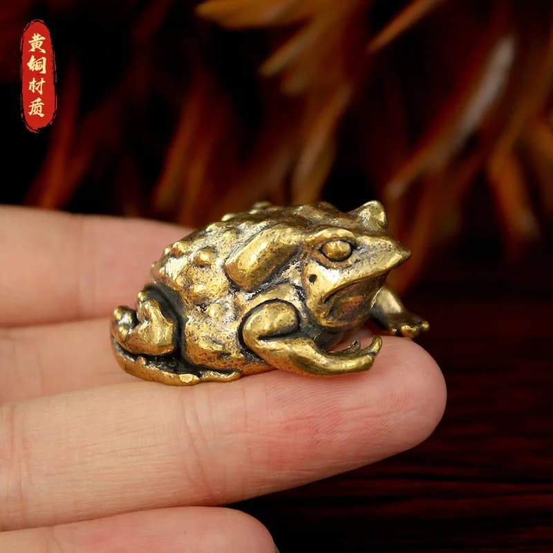 Brass figurine, solid ornament, office desk tea table decoration, copper golden toad, frog, fish pond landscaping, min
