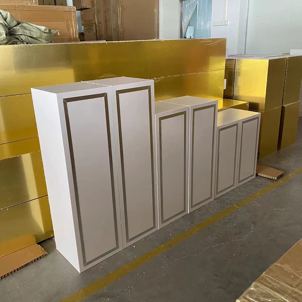 Hot Metal Cake Table Plinth  Display Candy Table Wedding Furniture Gold Stainless Steel Table for Cake