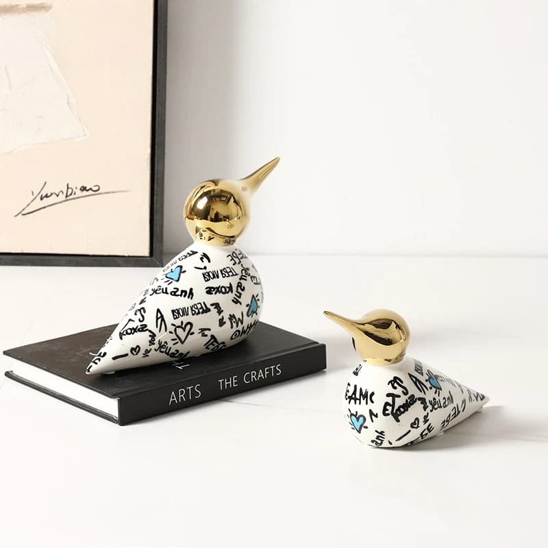 Modern light luxury abstract pattern golden-billed sparrow ceramic ornament,  desktop creative decoration