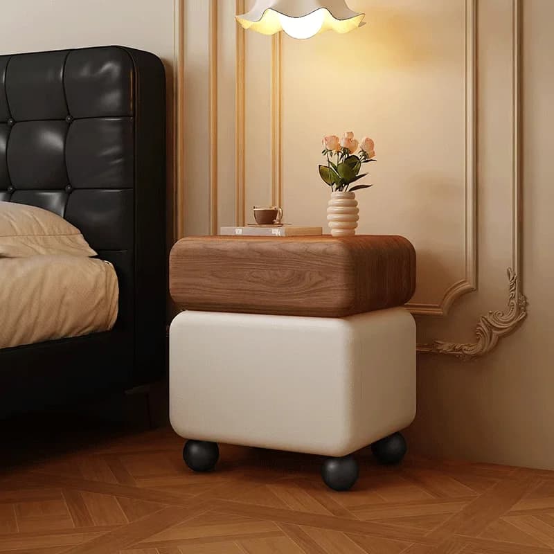 Italian Modern Nightstands Elegant And Subtle Trendy Classic Nightstands Curved Premium Table De Nuit Bedroom Furniture