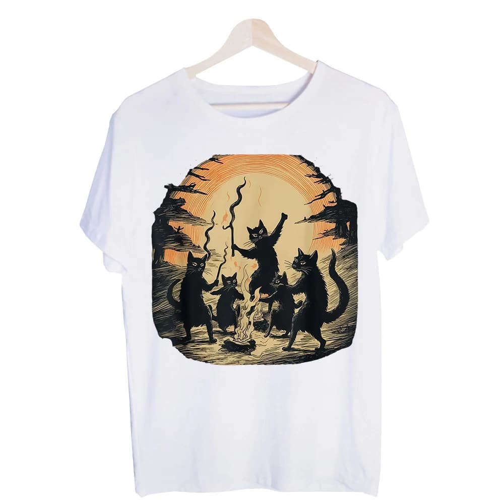 Men's Black Cat Bonfire Graphic Tee, Short Sleeve Crew Neck T-Shirt for Casual Halloween and Fall Outfits