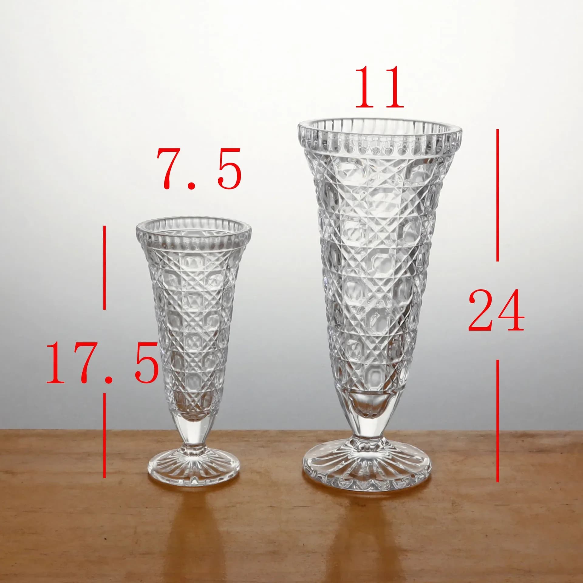 European Style Clear Crystal Glass Vase, Small Single Stem Flower Vase, Home Decor Ornament for Living Room & Dining Room