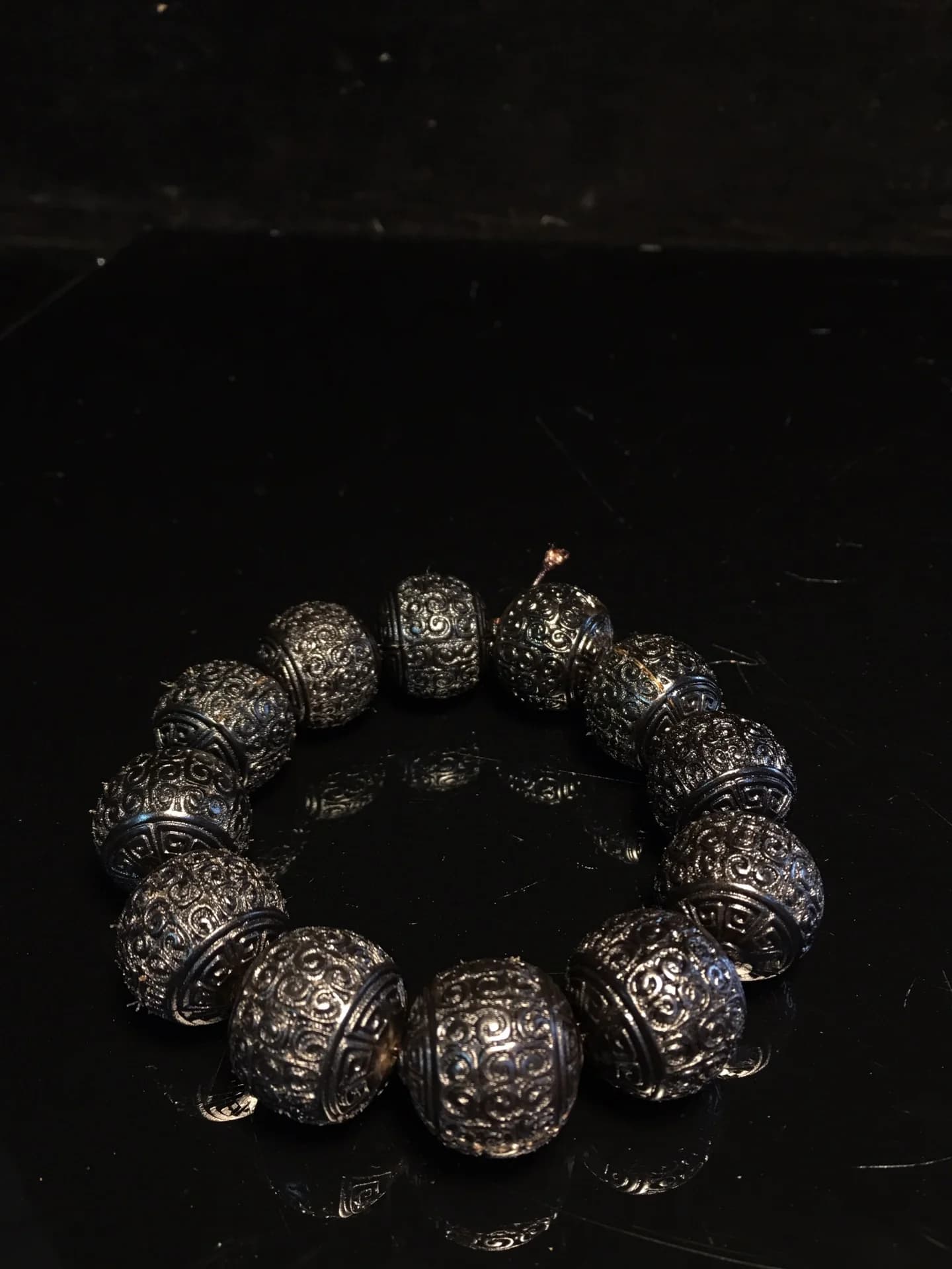 9"Tibetan Temple Collection Old Natural Bull Horn Carving Sanskrit floral Texture Round bracelet 12 Buddha Beads Amulet Dharam