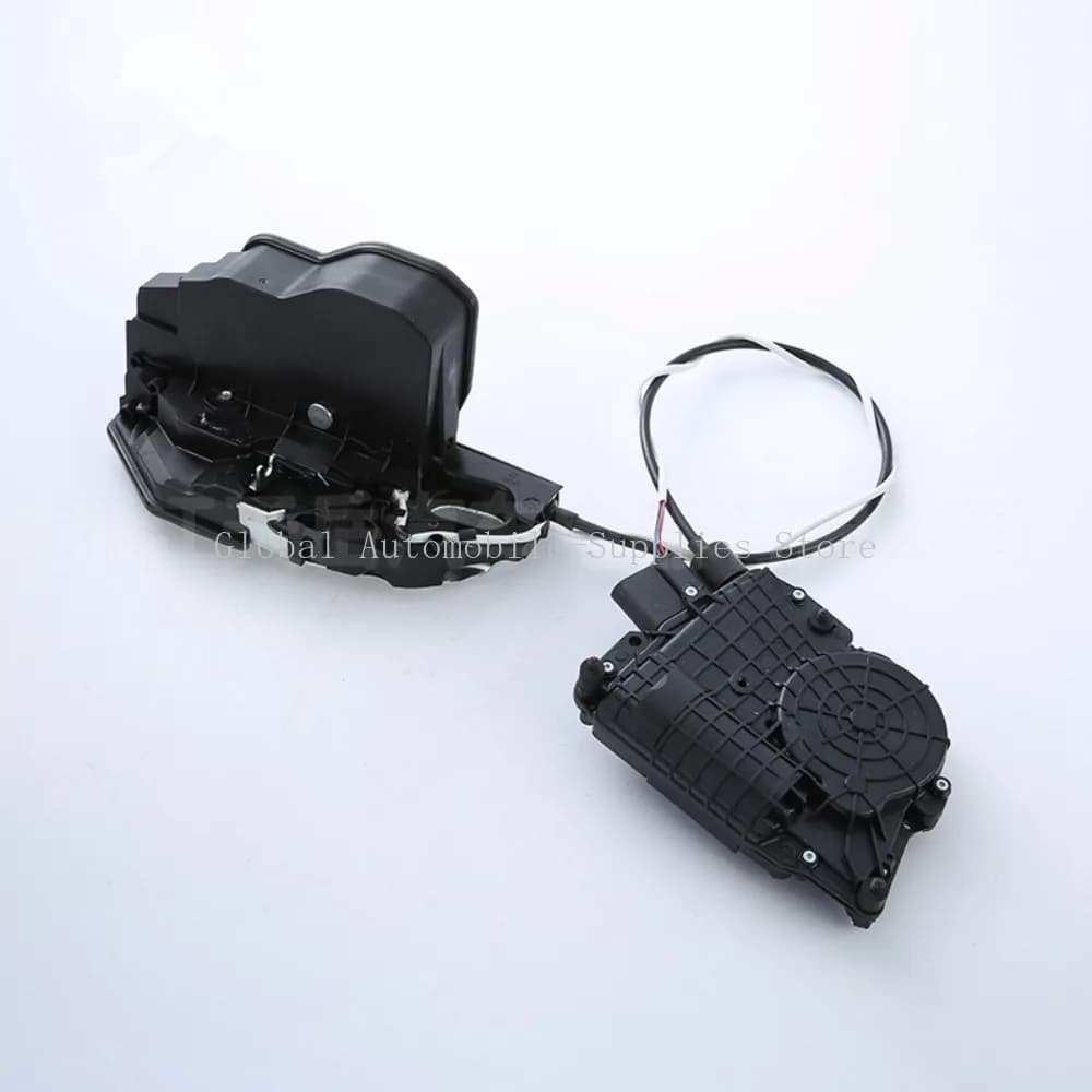 Front Right Door Lock Actuator 51217149436 for BMW F07 5 Series GT 535i GT 550i 550i xDrive 2009-2017