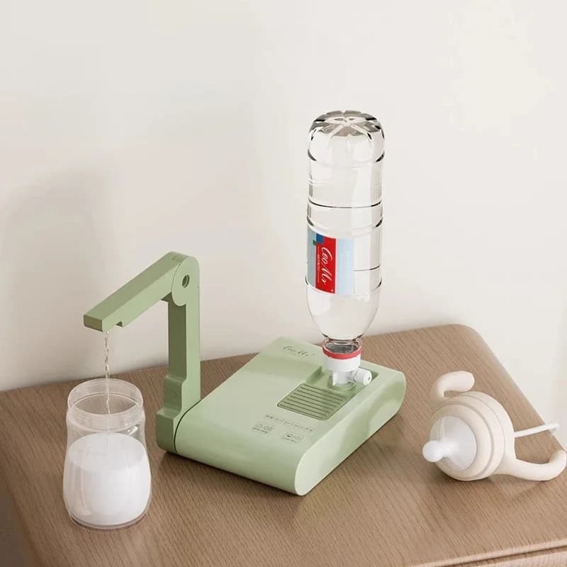 Household outdoor portable instant hot water dispenser