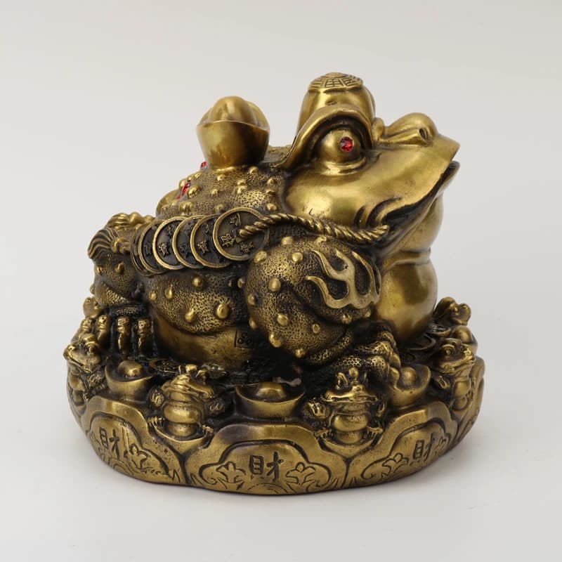 Bronze , with nine toads, that brings wealth from all directions, golden toad ornament, bro
