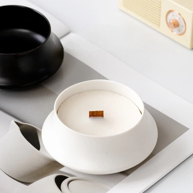 Creative Ceramic Candle Holder Modern Home Decoration High-end Candle Container Decoration