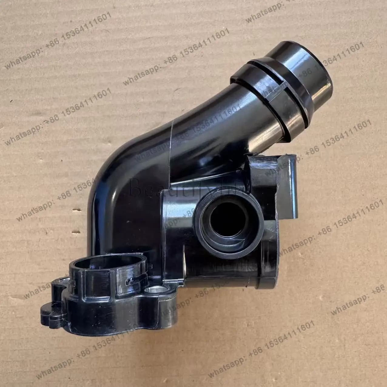 Factory direct hair EA888 second-generation water pump shell, thermostat electronic water pump auto parts