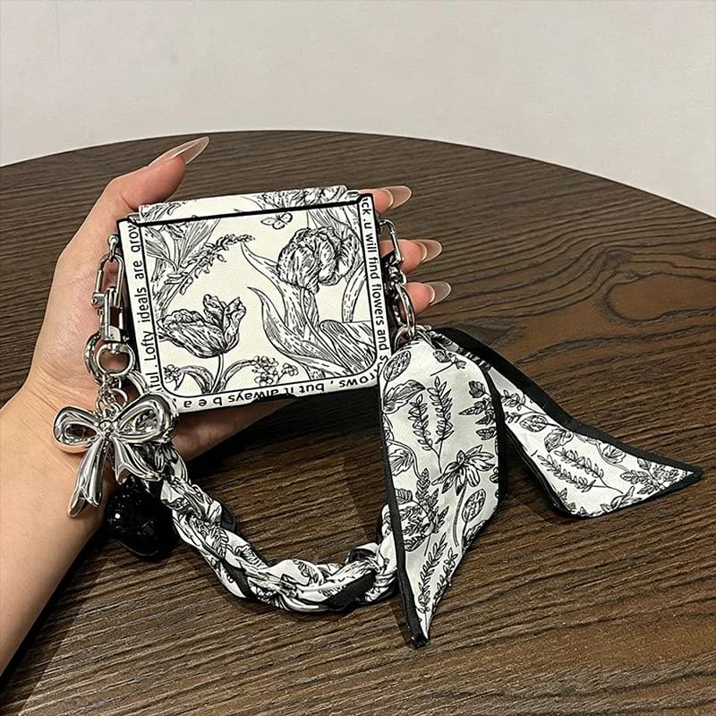 For Samsung Z Flip8 Flip7 Case Flower Scarf Phone Case For Samsung Galaxy Z Flip 8 7 6 5 Cover Retro Leather