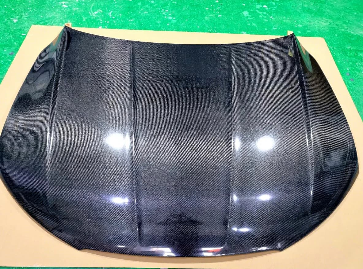 Carbon Fiber Engine Hood  for audi  A7Practical Good quality