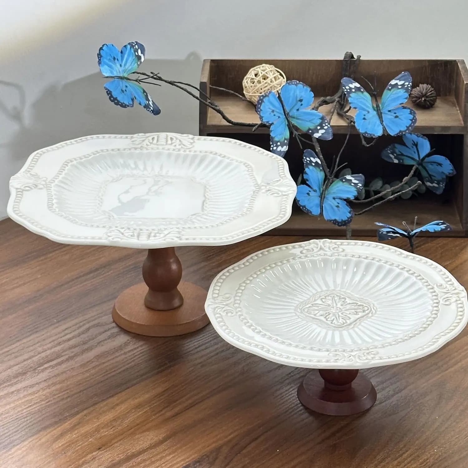 French Lace Ceramic High Cake Plate, Round Plate, Afternoon Tea Dessert Dim Sum Plate Exquisite Display Plate