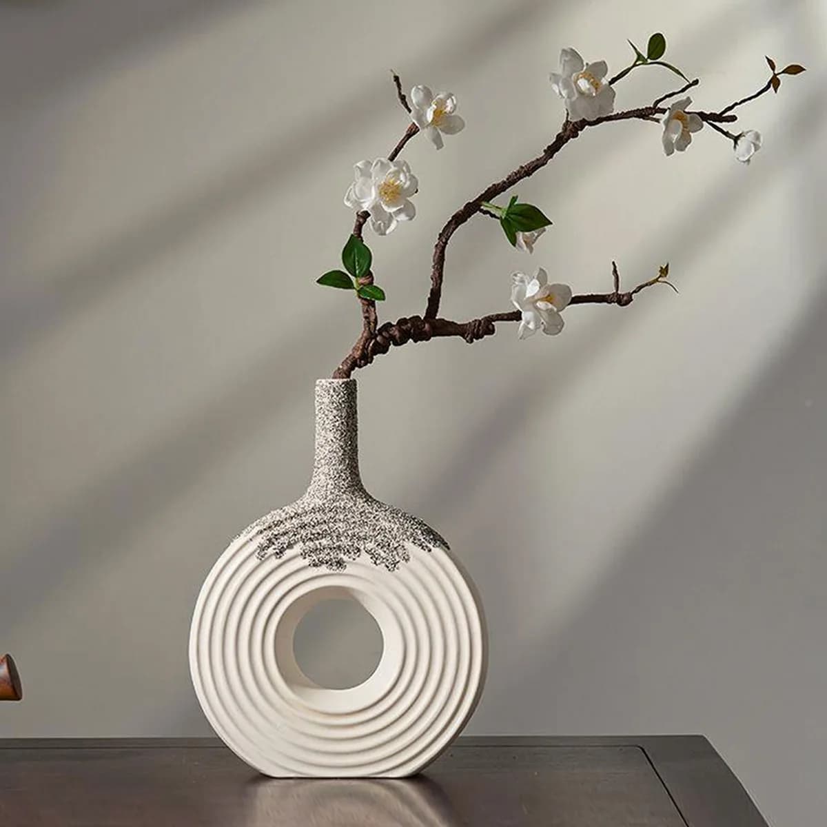 Circular Hollow Donut Shape Ceramic Vase Nordic Style Flower Pot Home Living Room Interior Office Desktop Decor Ornament Gift