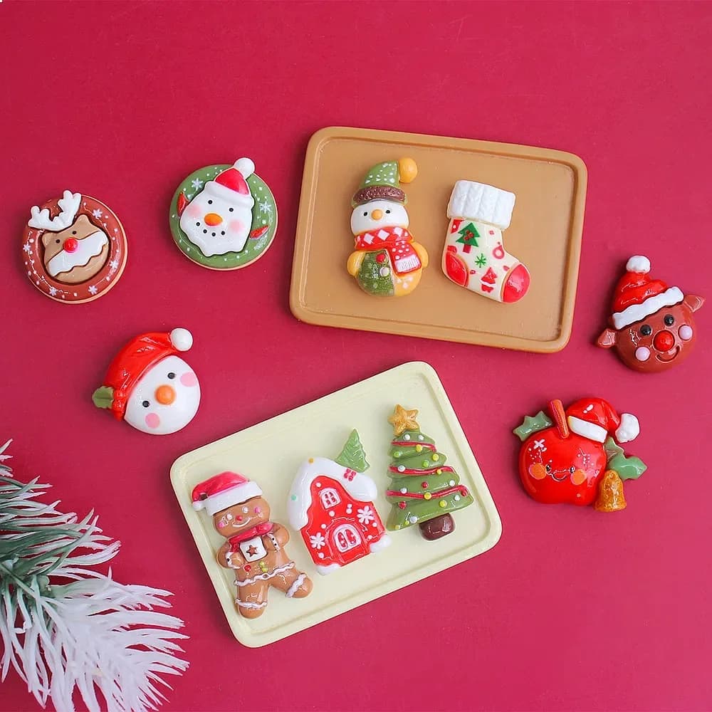 100pcs Cute Christmas Tree Santa Socks Resin Flatback Cabochons DIY Phone Case Hairpin Keychain Earrings Scrapbooking Decor