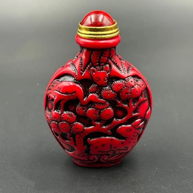 Chinese Antique Retro Snuff Bottle Carved with Red Pine Stone Ornaments Statue