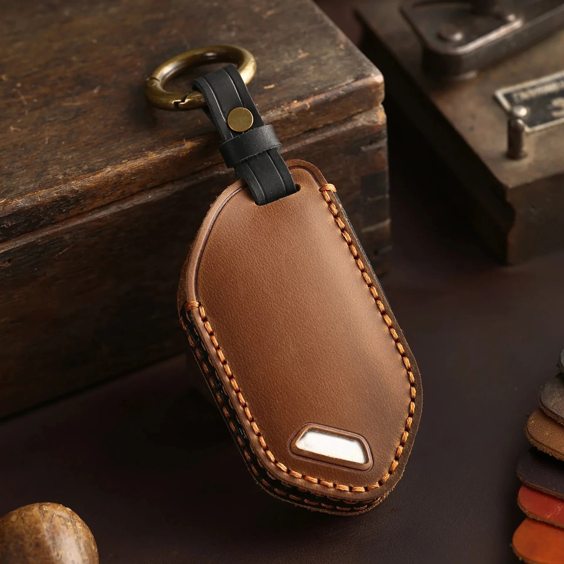 Genuine Leather Car Key Case for 2024 New KIA - Premium Cowhide Key Cover with High-Appearance Hanging Ornament