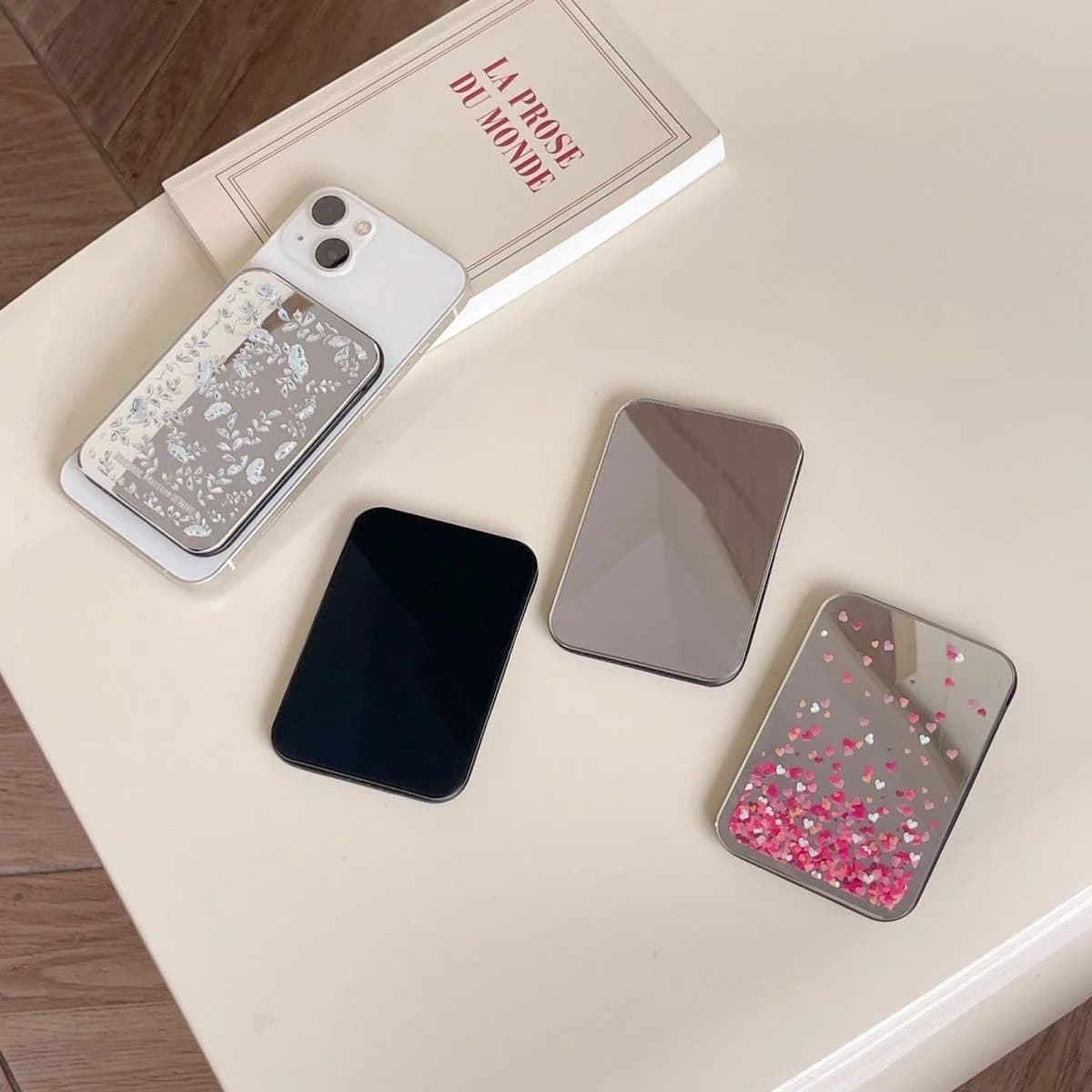 Simple Magnetic Folding Silver Mirror Phone Stand for IPhone 12 13 14 15 16 Pro Max Holder Mount Support for Galaxy S24 Ultra