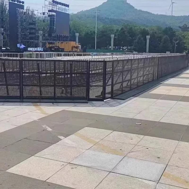 【Wholesale Price】CE ISO Certified Wholesale Stadium Concert No Middleman Profit Reliable Aluminum Alloy Crowd Control Barrier Fo