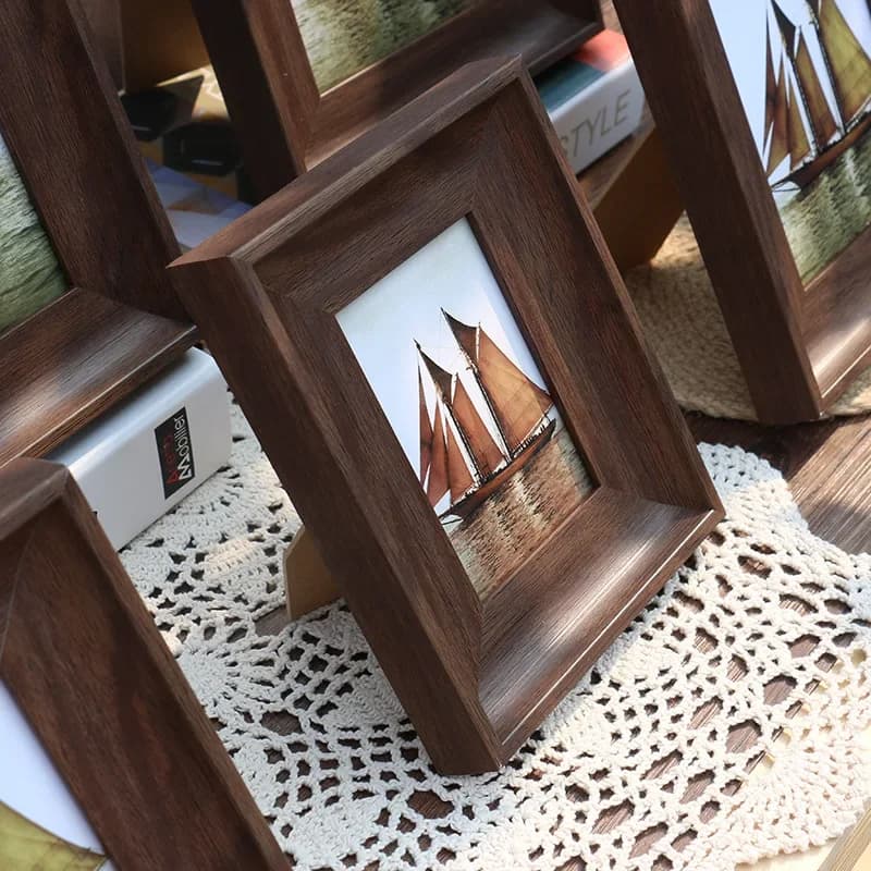 Vintage Resin Photo Frame Classic Wall Tabletop Display Frame for Living Room Elegant Picture Holder, Retro Art Frame Home Decor