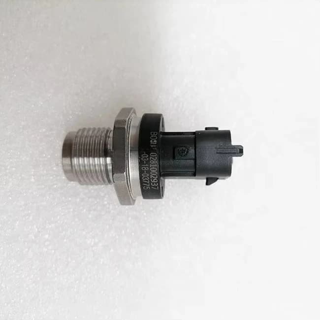 6D107 QSB6.7 Engine 6754-72-1210 6754-72-1211 6754-72-1212 PC200-8 Excavator Parts Common Rail Pressure Sensor