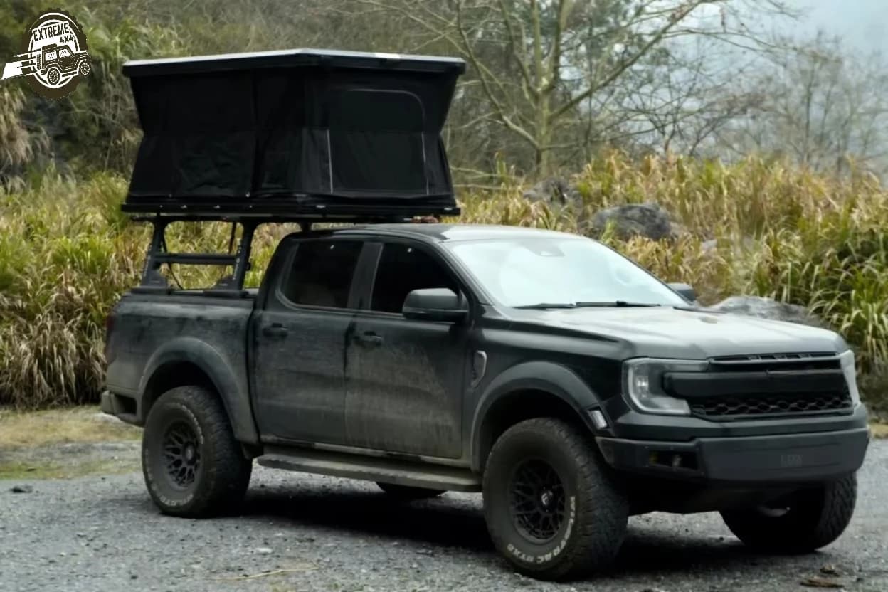 Hard Shell Roof Top Tent  2.1m Aluminum Universal Straight Car Roof Tent for Off Road