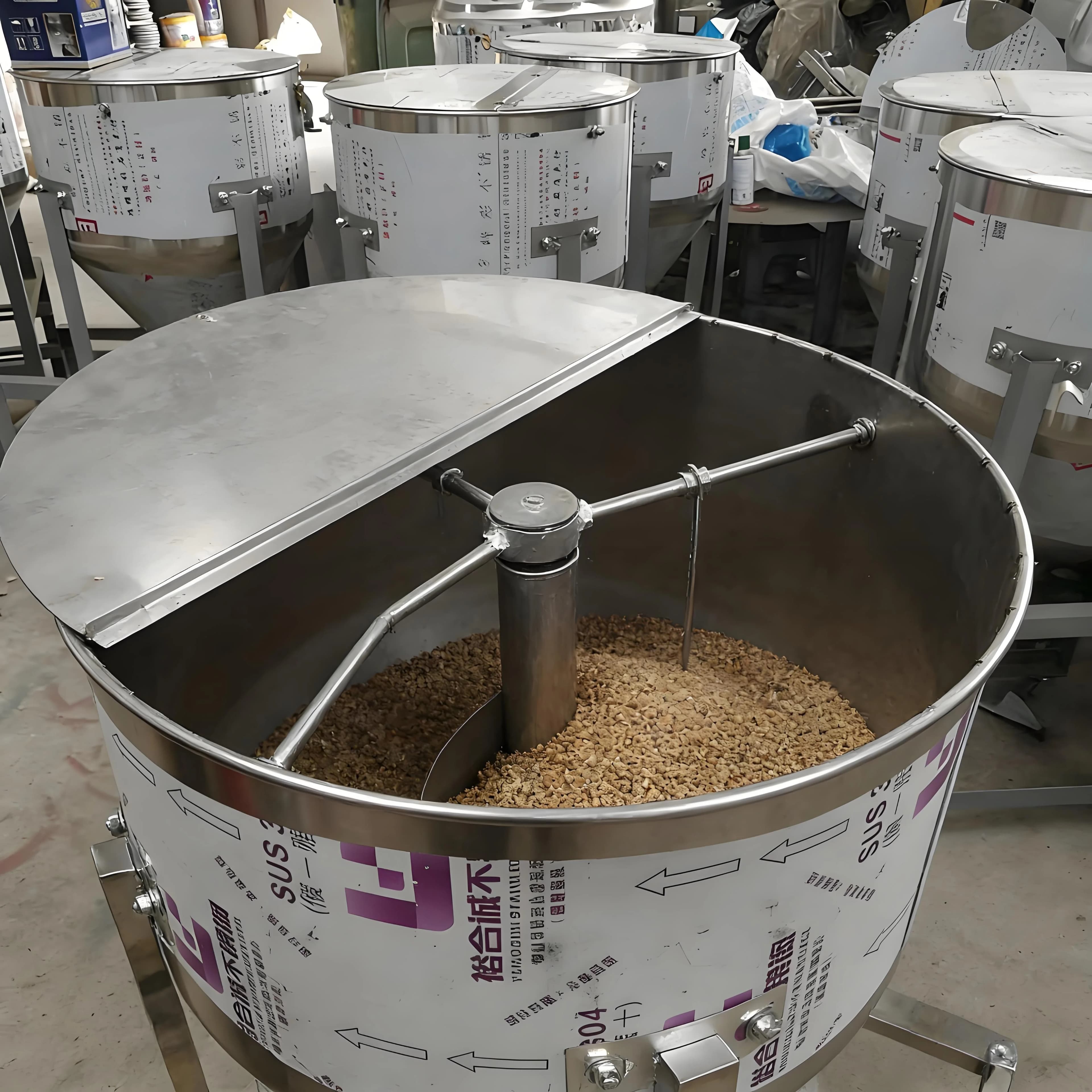 Feed Mixer Cattle Sheep Chicken Fish Feed Farm Mixing Machine Small Household Seed Mixer Flat Mouth Mixer