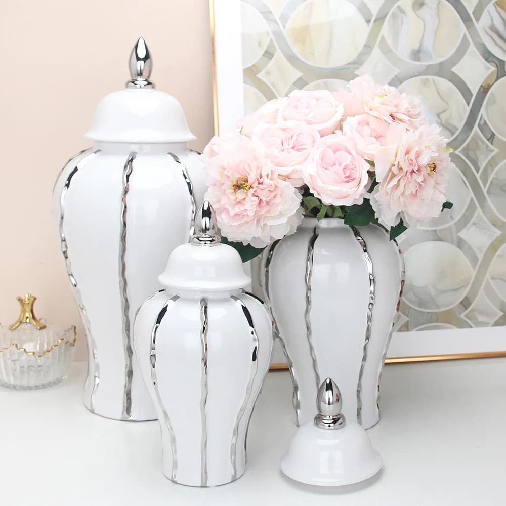 PYJ European ceramic general tank ornament light luxury electroplated gold edge TV cabinet ornament