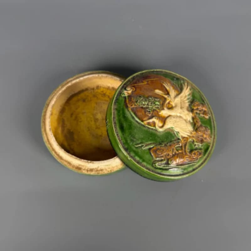 Chinese collection Tang sancai relief crane ink box powder box antique porcelain retro home study desktop decoration