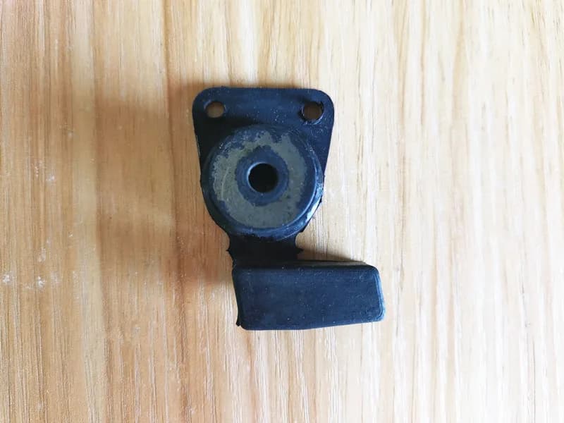 G621 Anti-Vibs Buffer for Zenoahs chainsaws G621 G621AVS 62CC 6200 chain saw AV buffer shock mounting daper annular buffer