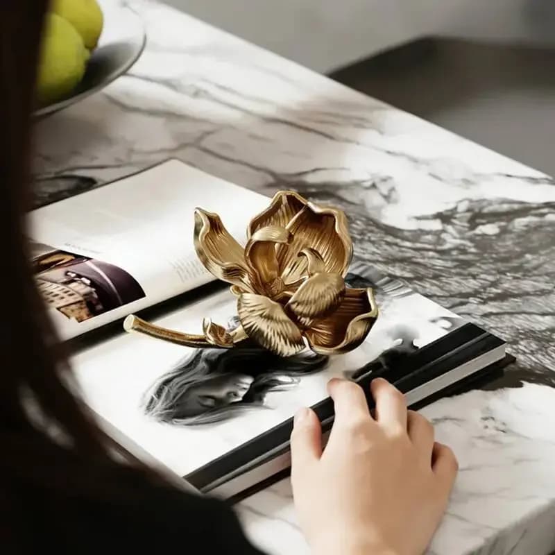 Metal Golden Magnolia Flower Ornament Artificial Flower Sculpture Banana and Cherry Fruit Statue Home Decoration Accessories