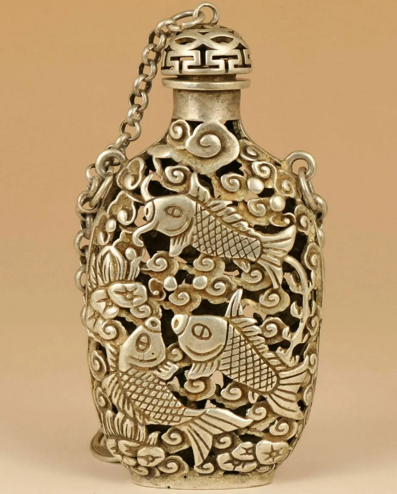 Old Tibetan Silver Hand Carved Hollow Out Fish Lotus Statue Snuff Bottle Statue