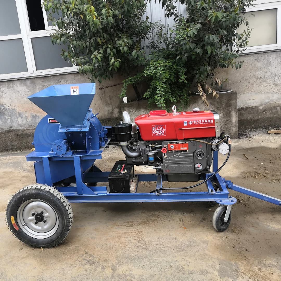 CE Certified Portable Diesel Wood Crusher Chipper Machine | High Productivity 2T/H Capacity 12cm Max Diameter For Wood Sawdust