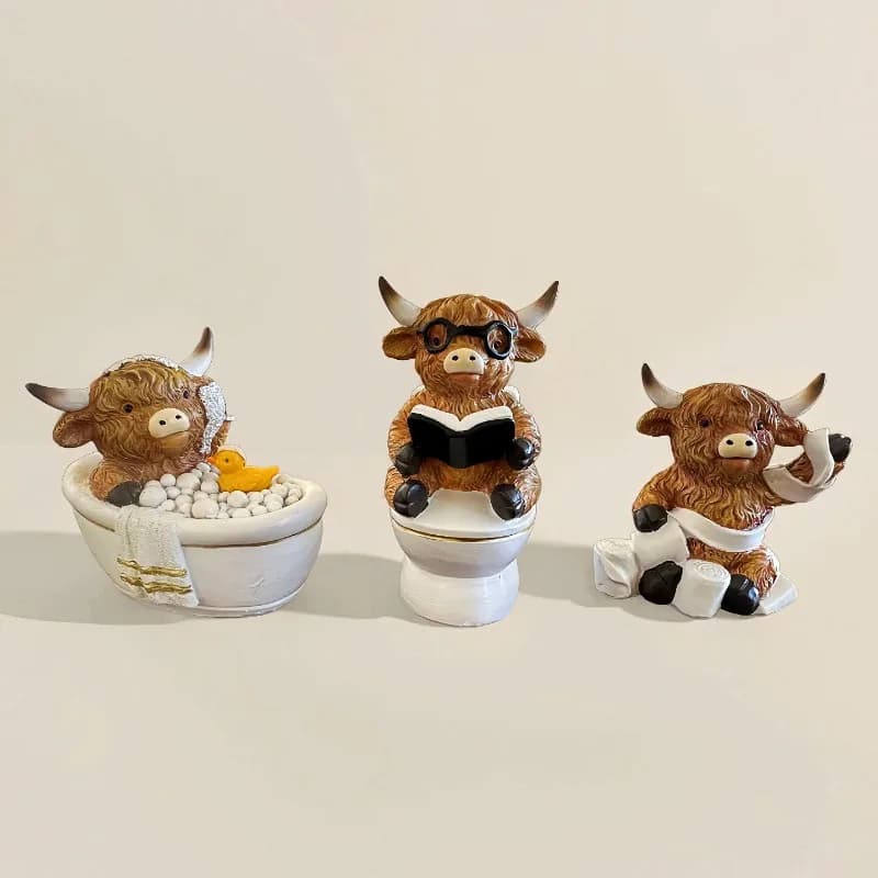 Cute Highland Cow Resin Statue Creative Scottish Longhair Figurine Living Room Bedroom Bathroom Office Decor Holiday Home Gift
