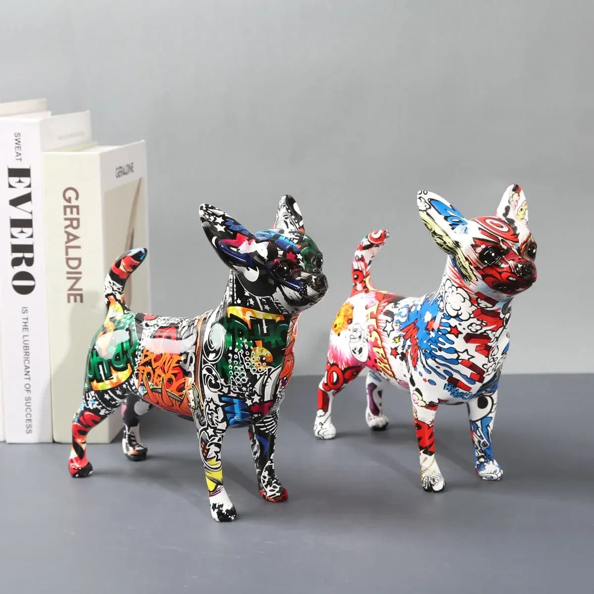 Creative Painted Simple Graffiti Color Chihuahua Dog Statue Decorations Home Entrance Wine Cabinet Office Decor Resin Crafts