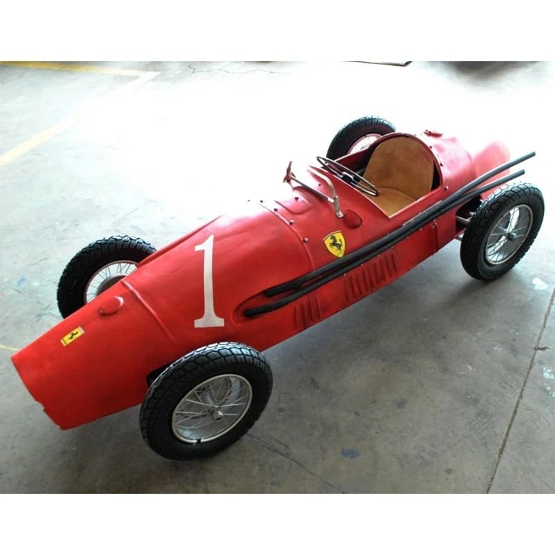 Iron handmade antique car handicraft decoration, racing metal decoration, industrial style decoration