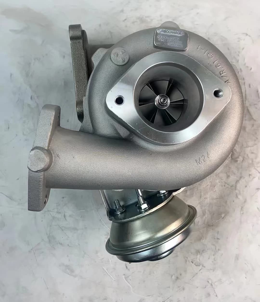 CT26V Turbocharger 17201-17050 1720117050 For Toyota Landcruiser 100 (4AT) 1HD-FTE New Condition