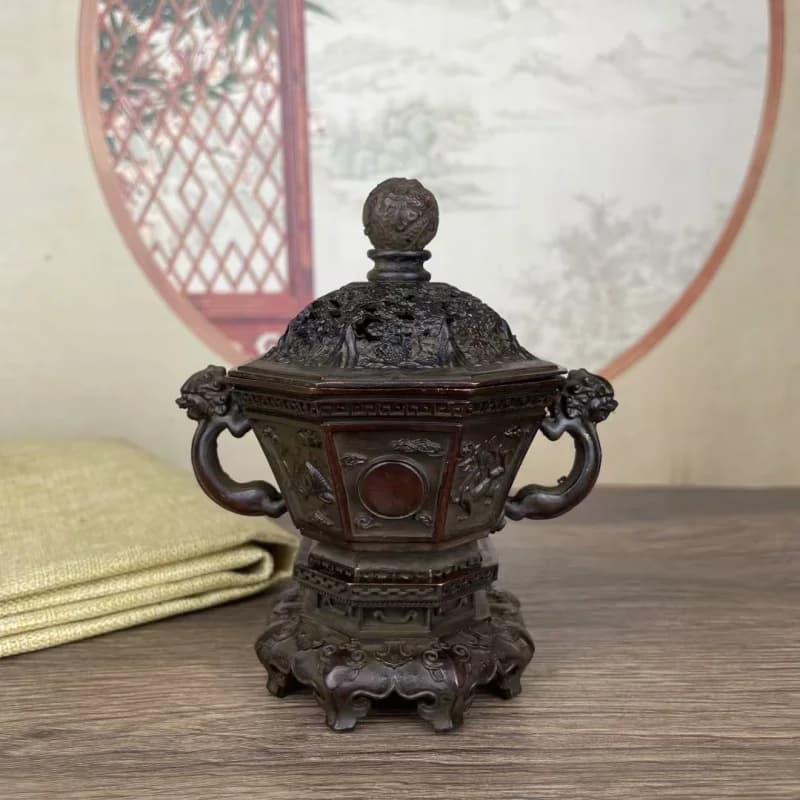Copper-plated antique-style double-eared lion quadruped mythical beast ornament, hollow incense burner, home deco