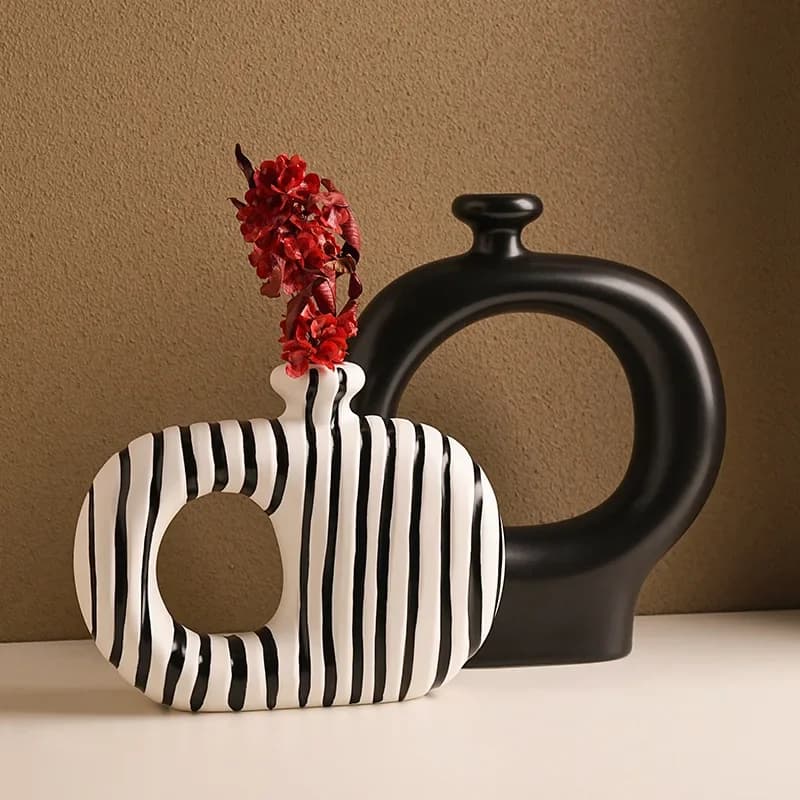 Creative Retro Black-and-White Striped Ceramic Vase—Elegant Floral Arrangement,Living Room Home Decor,Jingdezhen Ceramics