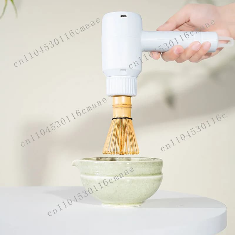 Electric matcha brush, electric clip, single-gear adjustment device