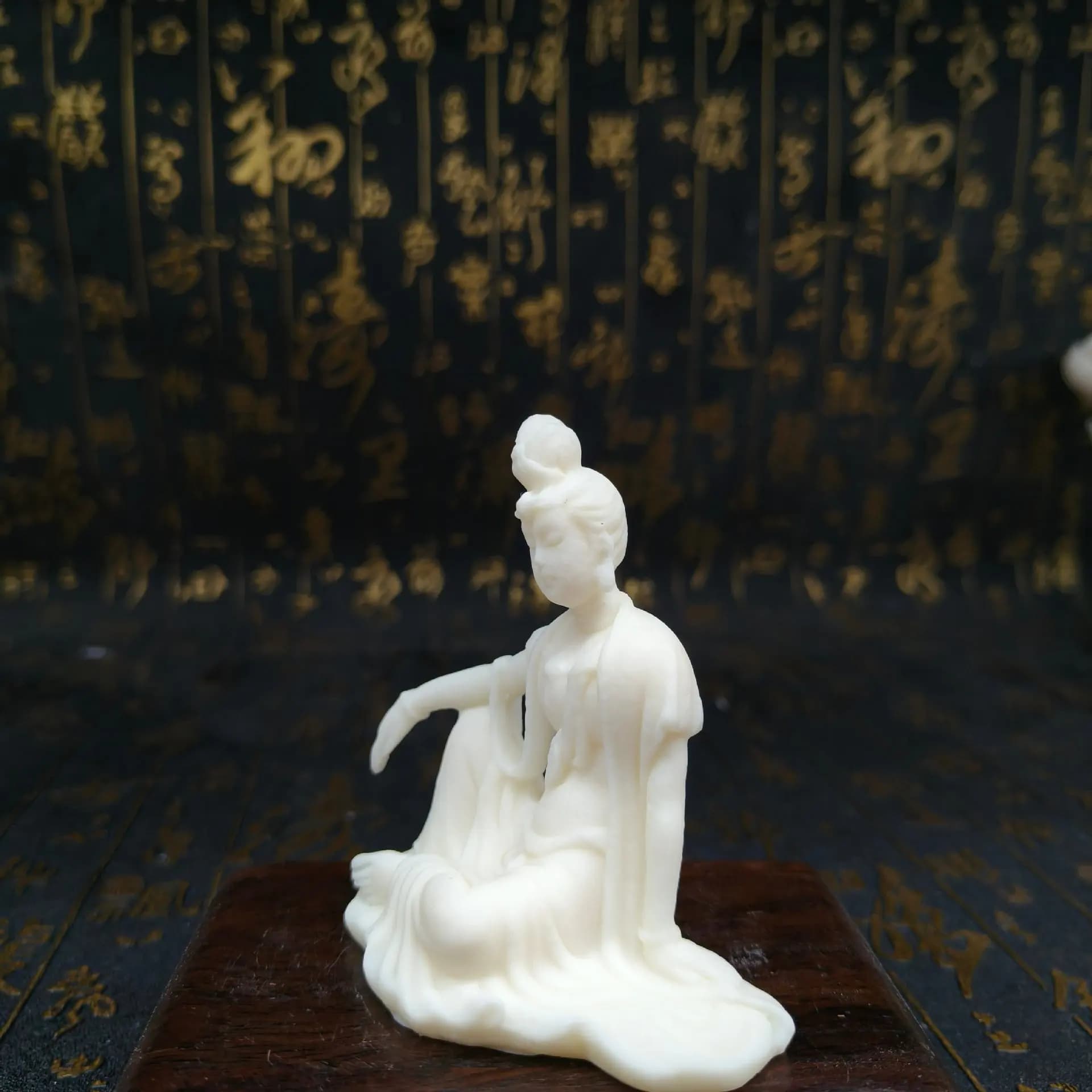 Moon Water Guanyin Zen Style Ornament Buddha Statue Desktop Tea Pet Office Tea Table Decor Fish Tank Landscape Decoration