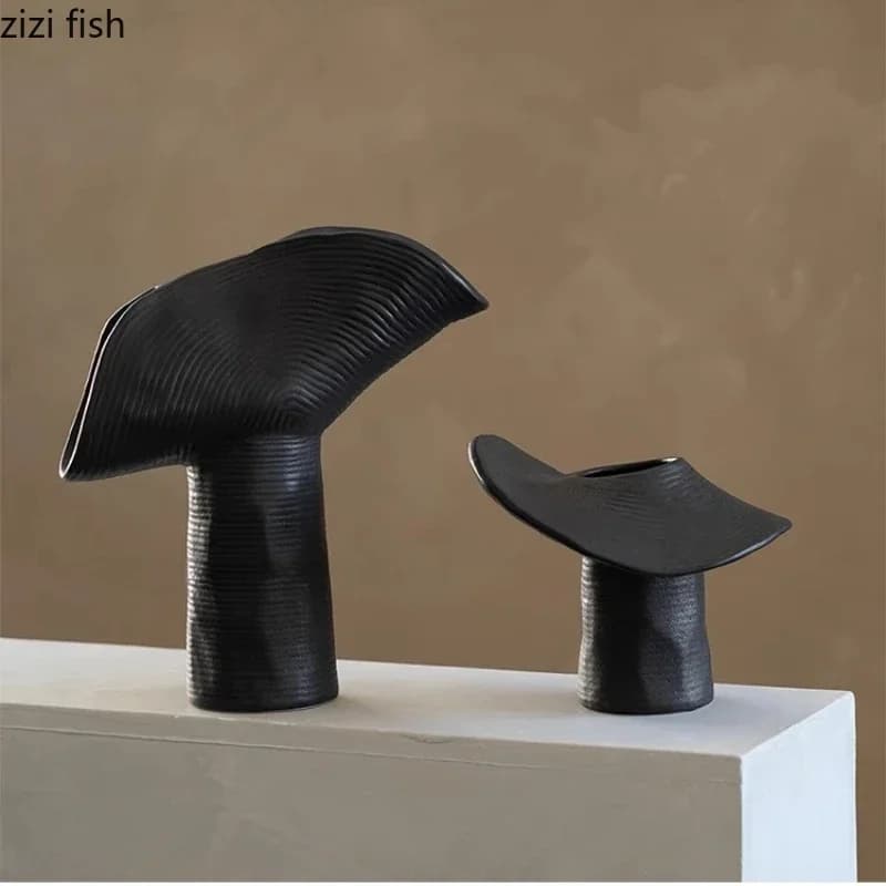 Black Irregular Ceramic Vase Hydroponics Vase Flower Arrangement Flower Vese Artistic Flower Vessels Desktop Decorative Crafts