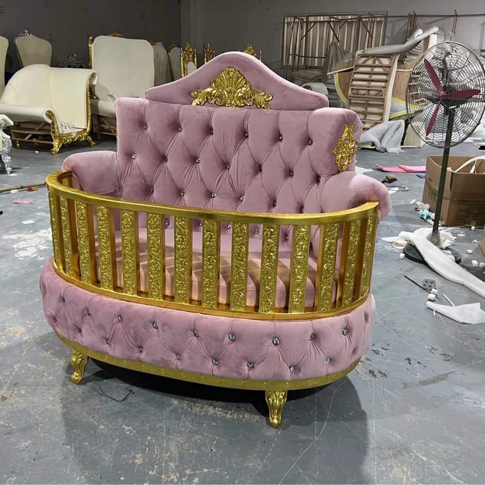 Velvet Baby Throne Bed Event Furniture Luxury Wholesale wooden Carved Treasure Bed For Kids