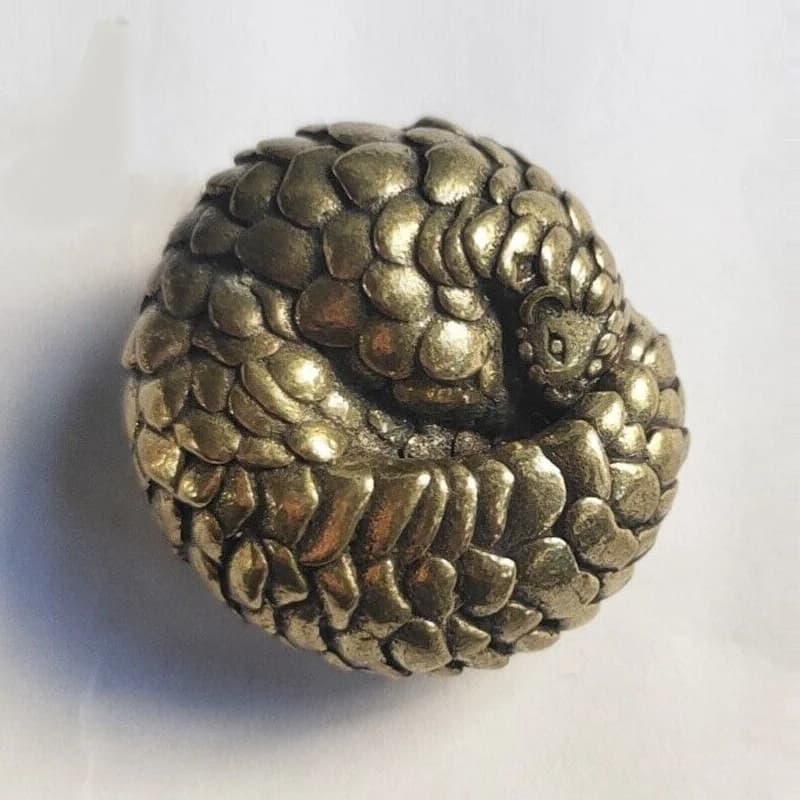 Vintage Solid Brass Pangolin Ball-shaped Figurine Mini Animal Statue Home Desk Decoration Metal Collectible Craft