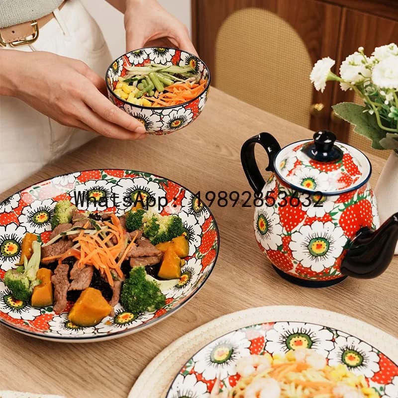 b153Colorful strawberry ceramic tableware including rice bowls, salad bowls, teapots, shallow plates, face bowls