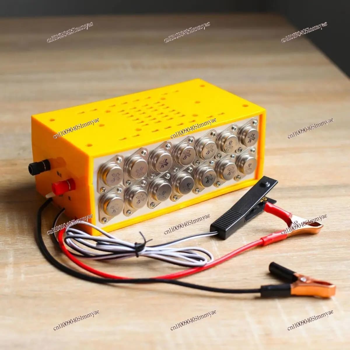 Old-fashioned crystal transistor high-power 12V battery boost converter manual low-frequency head